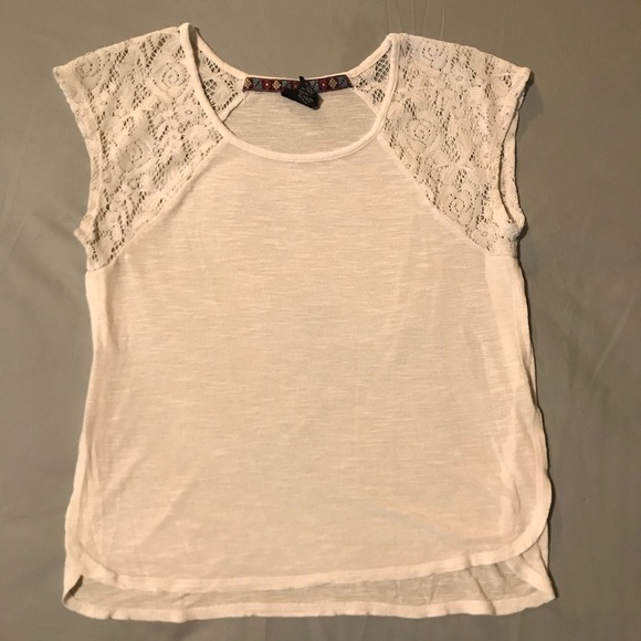 Rue21 White Shirt with Lace Sleeves - Picture 4 of 6